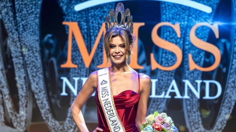 Rikkie Valerie Kollé, în vârstă de 22 de ani, a devenit prima femeie transgender care câștigă Miss Univers Olanda 2023